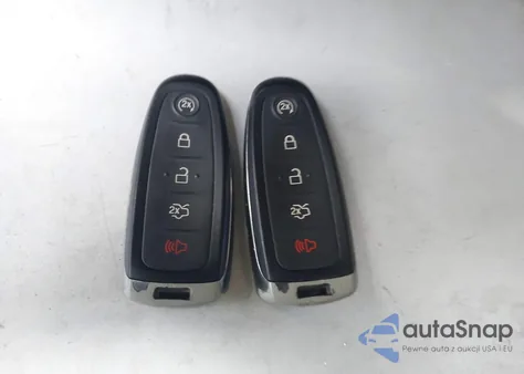 2017 Ford Escape Titanium из США, поврежденный, VIN 1FMCU0JD8HUB15366